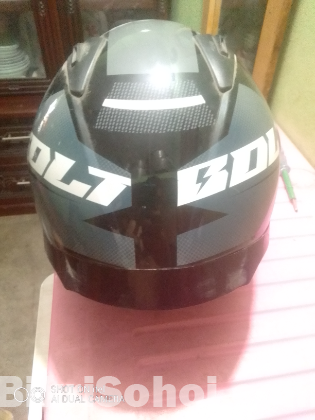 VEGA bolt helmet